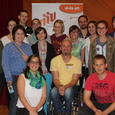 Sportler Thomas Geierspichler mit Mitgliedern der Katholischen Jugend Bad Schallerbach-Wallern. © Daniela Klein